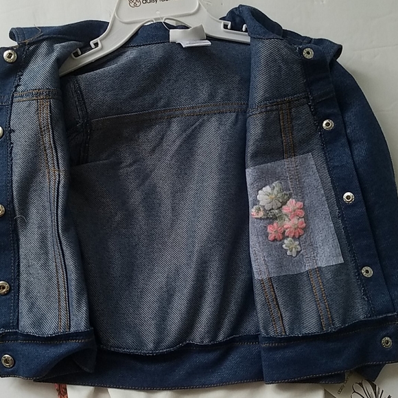 Daisy Fuentes Girls Set - Picture 15 of 16